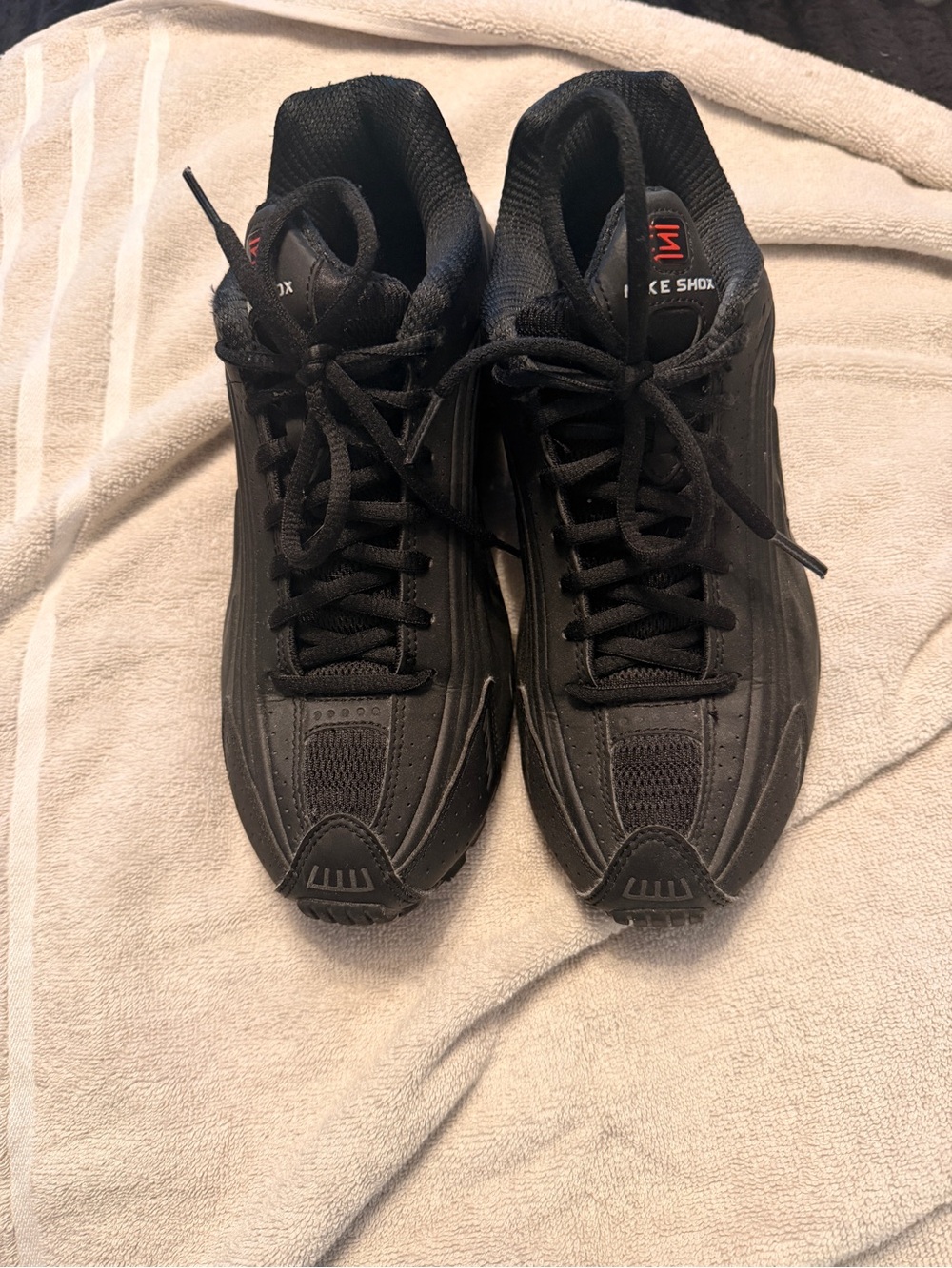 Women’s Nike Shox R4